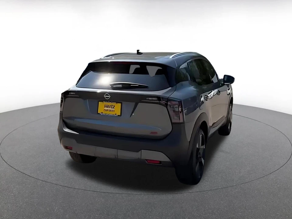 2026 Nissan Kicks - Image 15 of 31