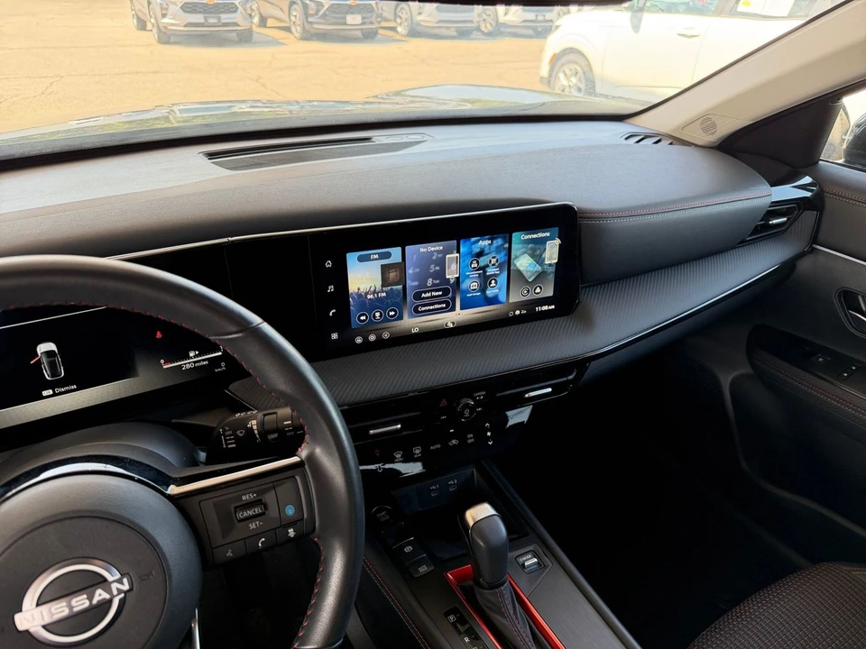 2026 Nissan Kicks - Image 18 of 31