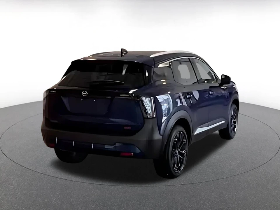 2026 Nissan Kicks - Image 2 of 31
