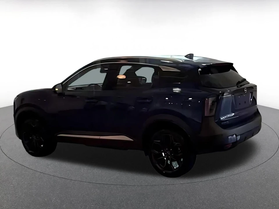 2026 Nissan Kicks - Image 13 of 31