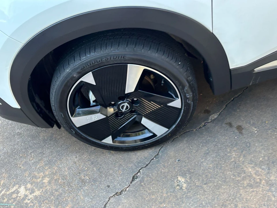 2026 Nissan Kicks - Image 27 of 31