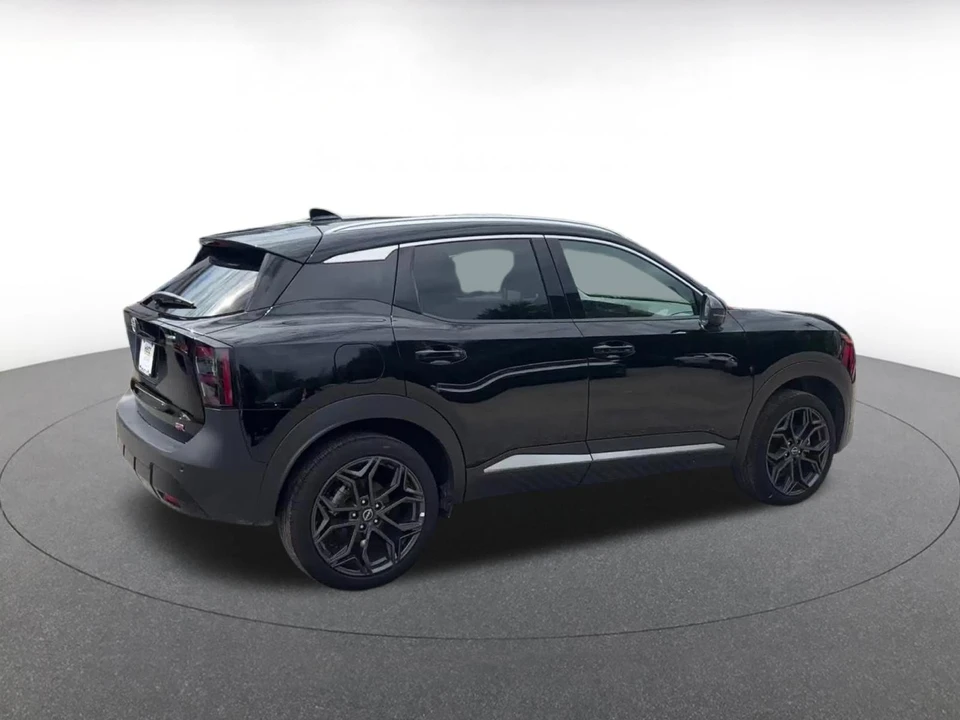 2026 Nissan Kicks - Image 14 of 31