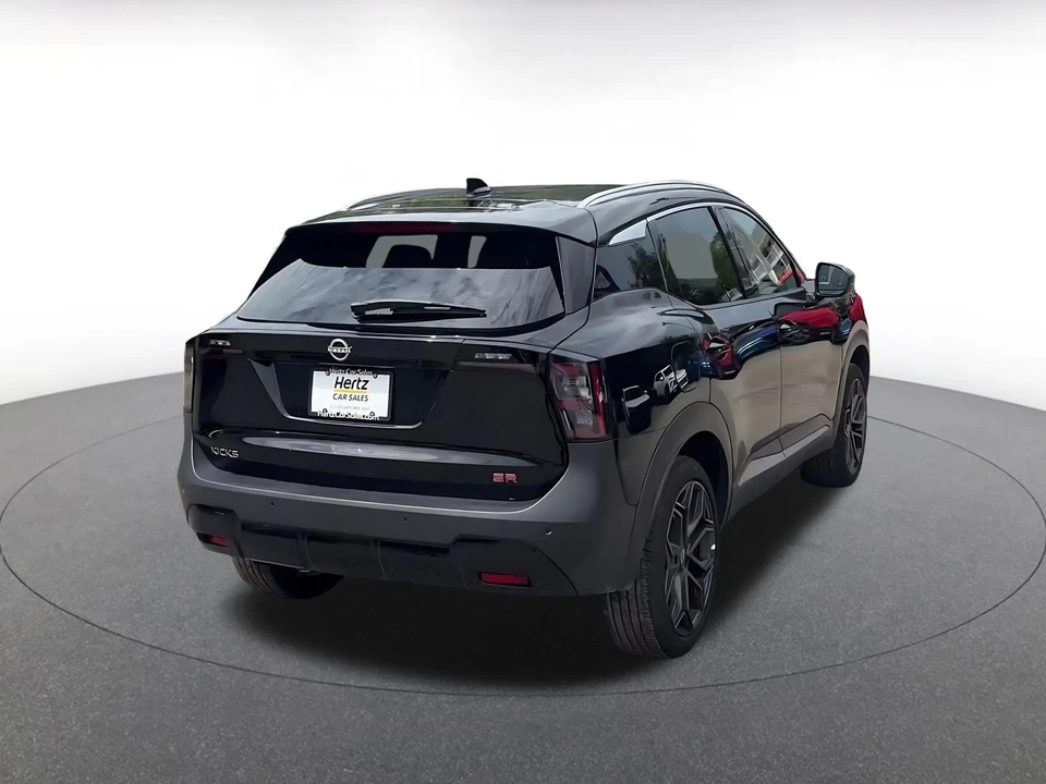 2026 Nissan Kicks - Image 16 of 31