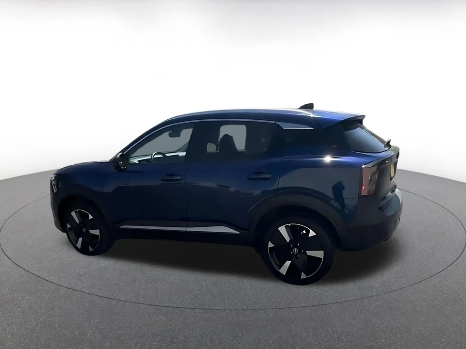 2026 Nissan Kicks - Image 12 of 31