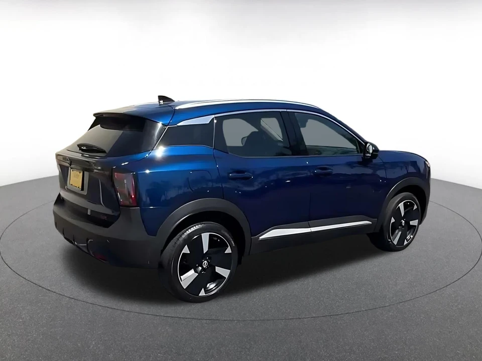 2026 Nissan Kicks - Image 17 of 31