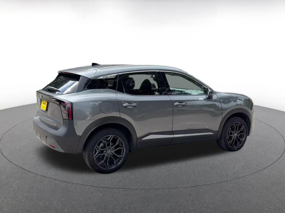 2026 Nissan Kicks - Image 15 of 31