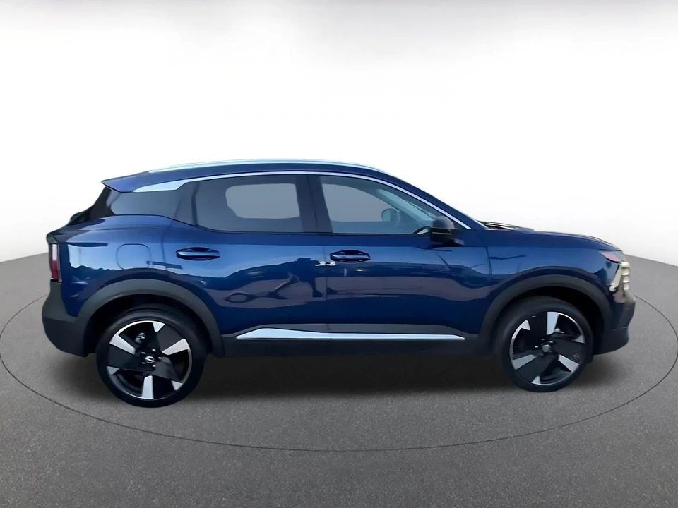 2026 Nissan Kicks - Image 17 of 31