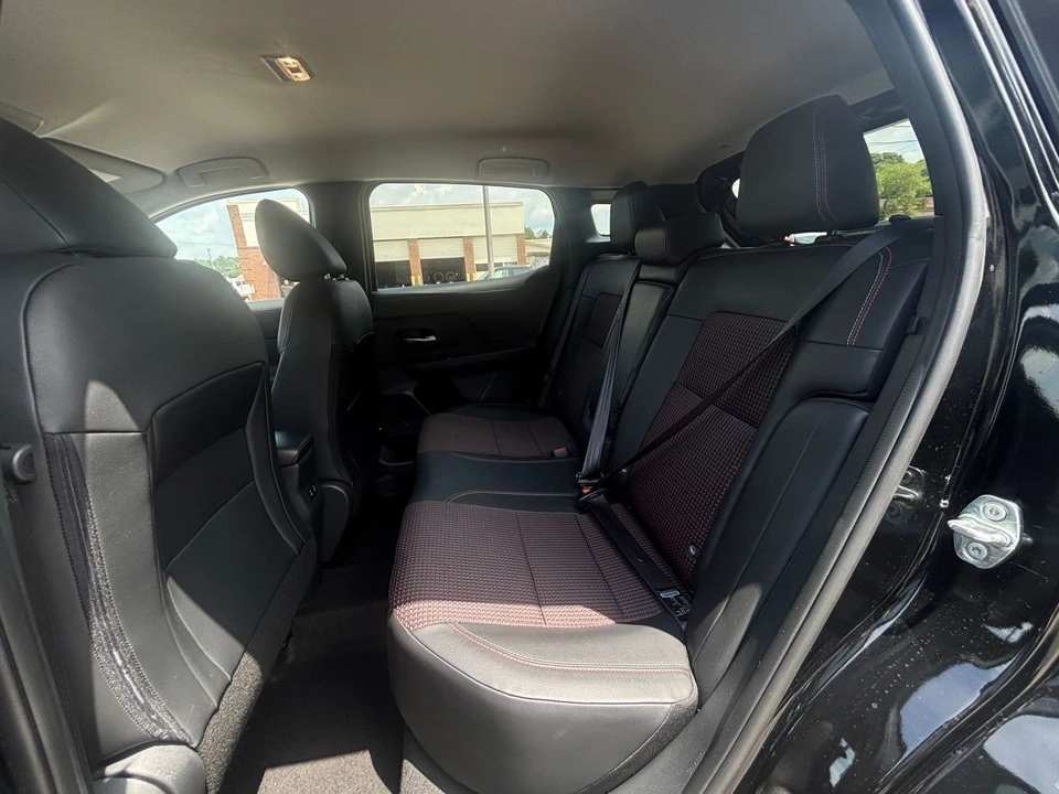 2026 Nissan Kicks - Image 27 of 31