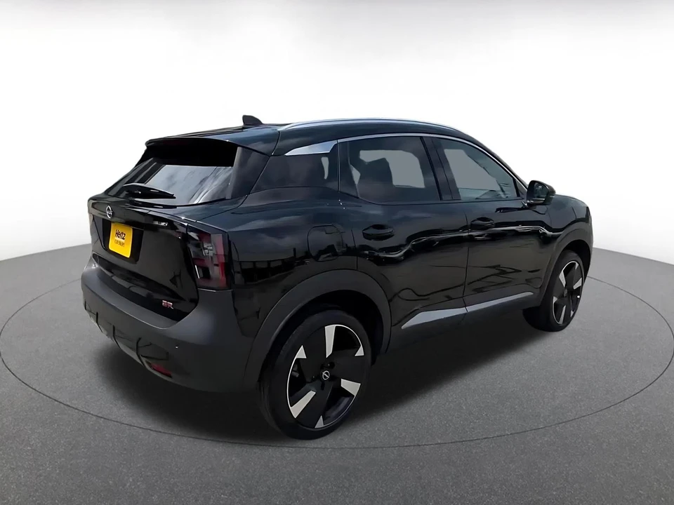 2026 Nissan Kicks - Image 17 of 31