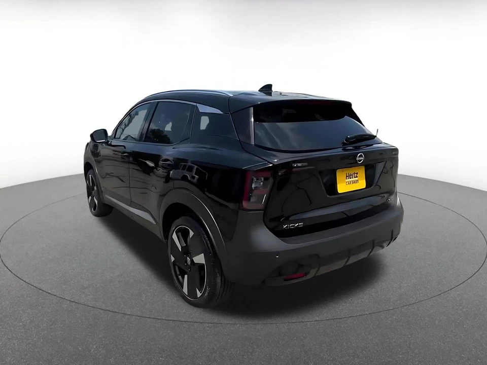 2026 Nissan Kicks - Image 13 of 31