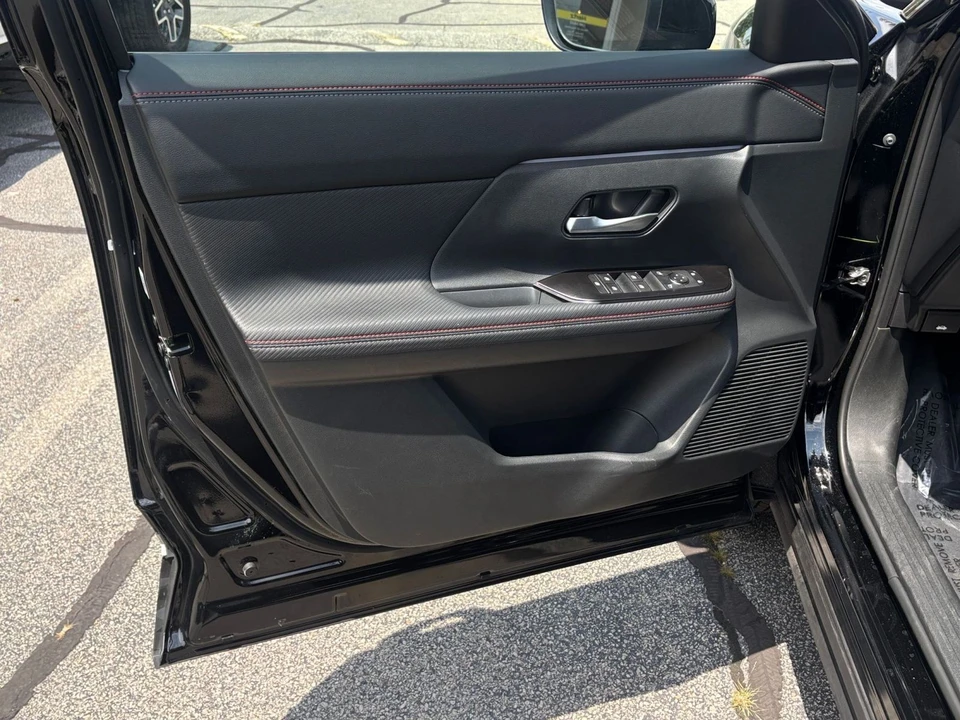 2026 Nissan Kicks - Image 20 of 31