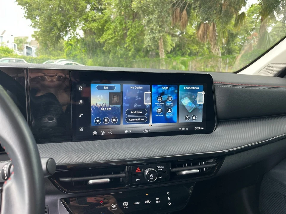 2026 Nissan Kicks - Image 21 of 31