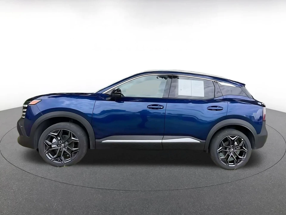 2026 Nissan Kicks - Image 9 of 31
