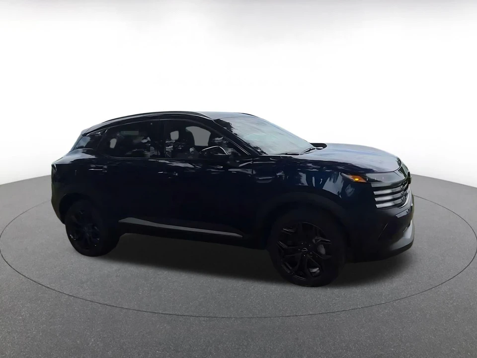 2026 Nissan Kicks - Image 2 of 31