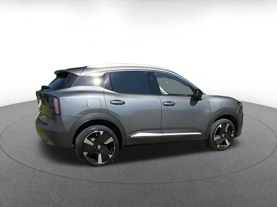 2026 Nissan Kicks - Image 15 of 31