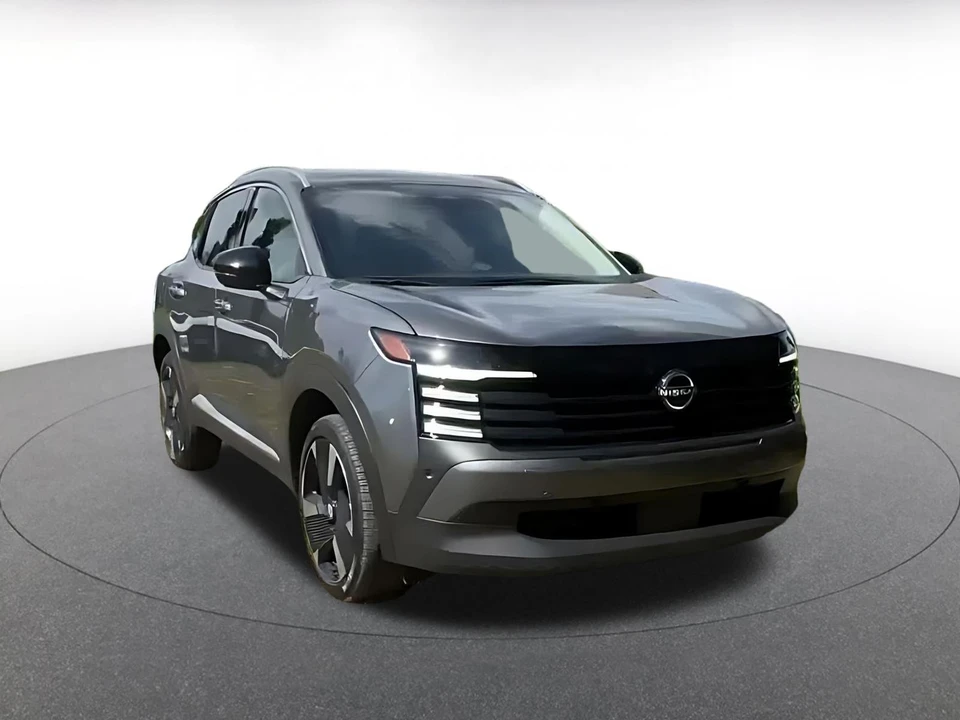 2026 Nissan Kicks - Image 2 of 31