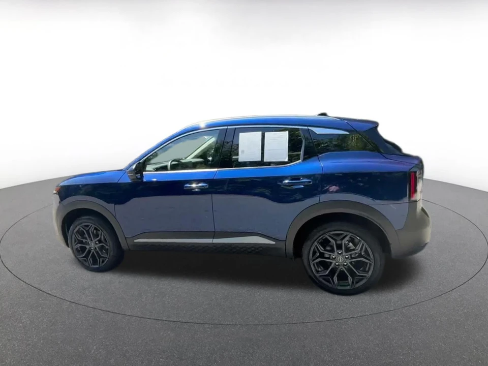2026 Nissan Kicks - Image 11 of 31