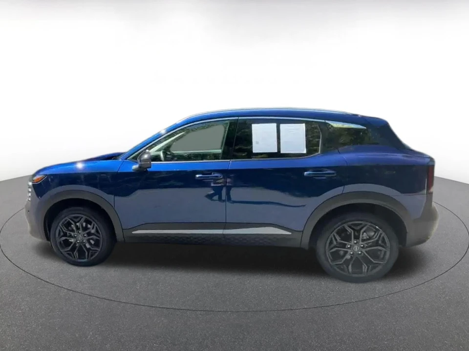 2026 Nissan Kicks - Image 7 of 31
