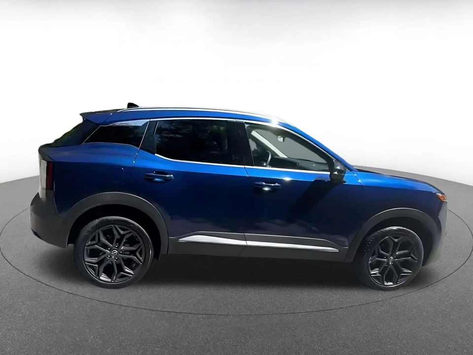 2026 Nissan Kicks - Image 15 of 31