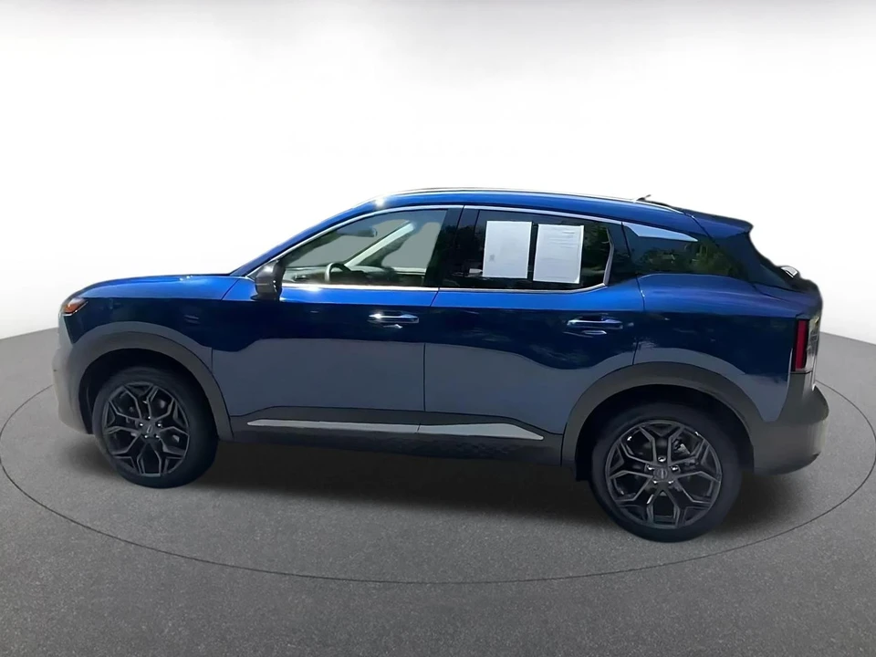 2026 Nissan Kicks - Image 8 of 31