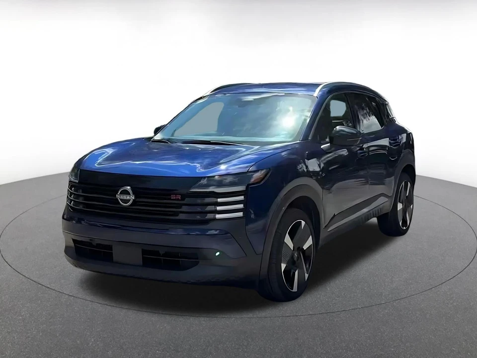 2026 Nissan Kicks - Image 7 of 31