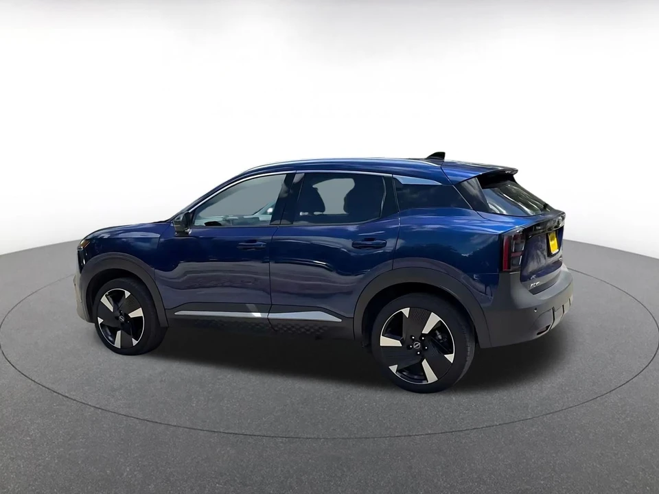 2026 Nissan Kicks - Image 11 of 31