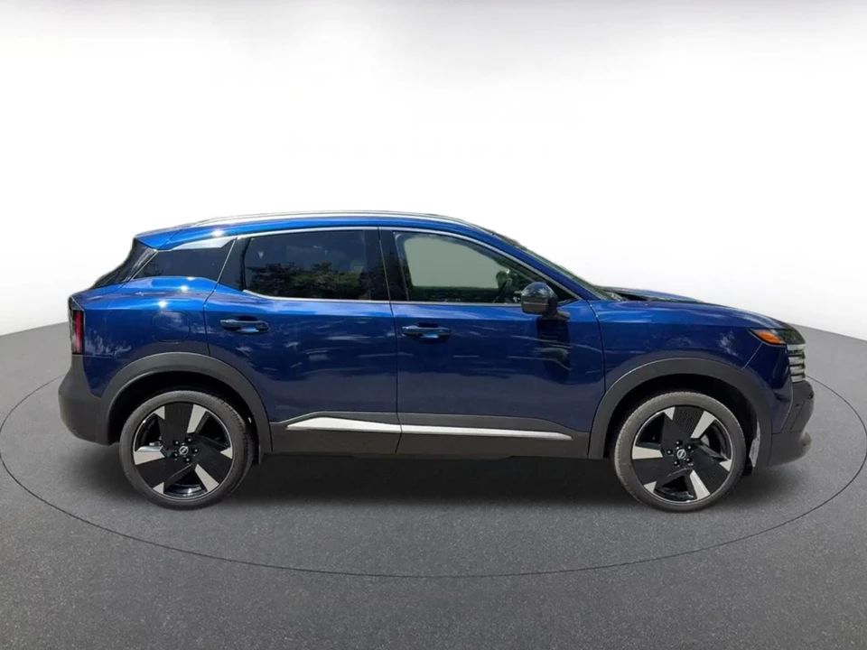 2026 Nissan Kicks - Image 17 of 31