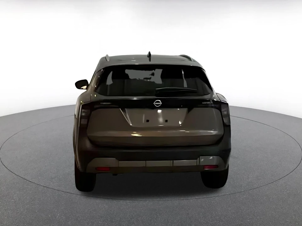 2026 Nissan Kicks - Image 12 of 31