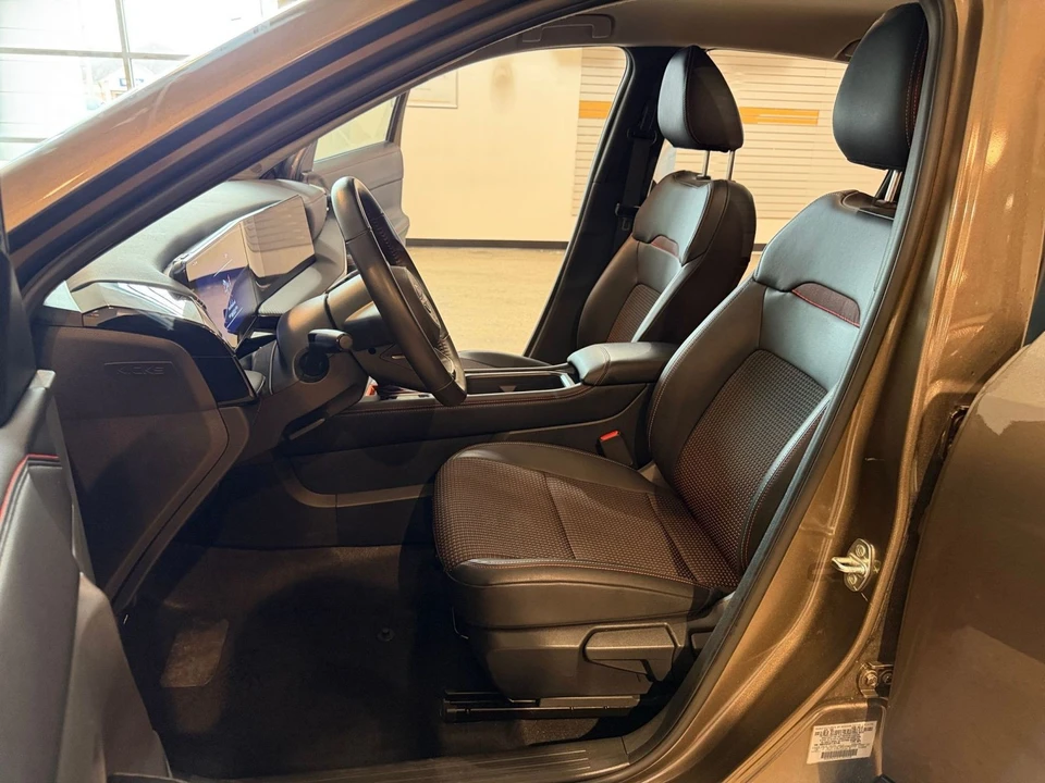 2026 Nissan Kicks - Image 27 of 31