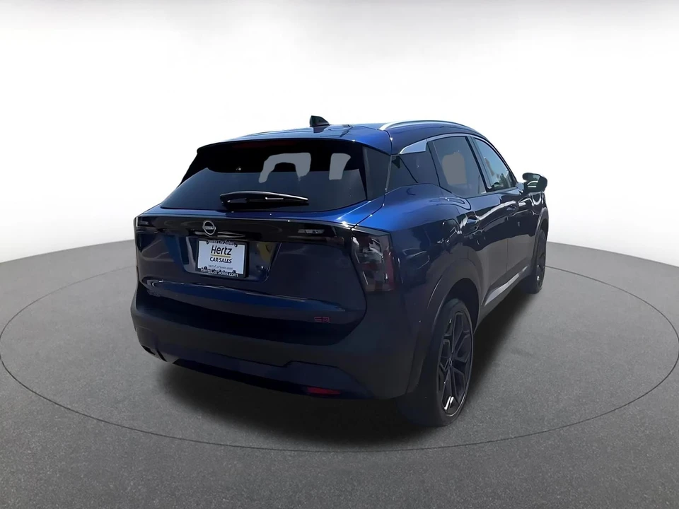 2026 Nissan Kicks - Image 15 of 31