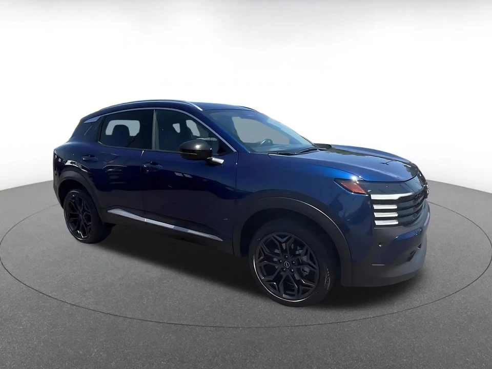 2026 Nissan Kicks - Image 2 of 31