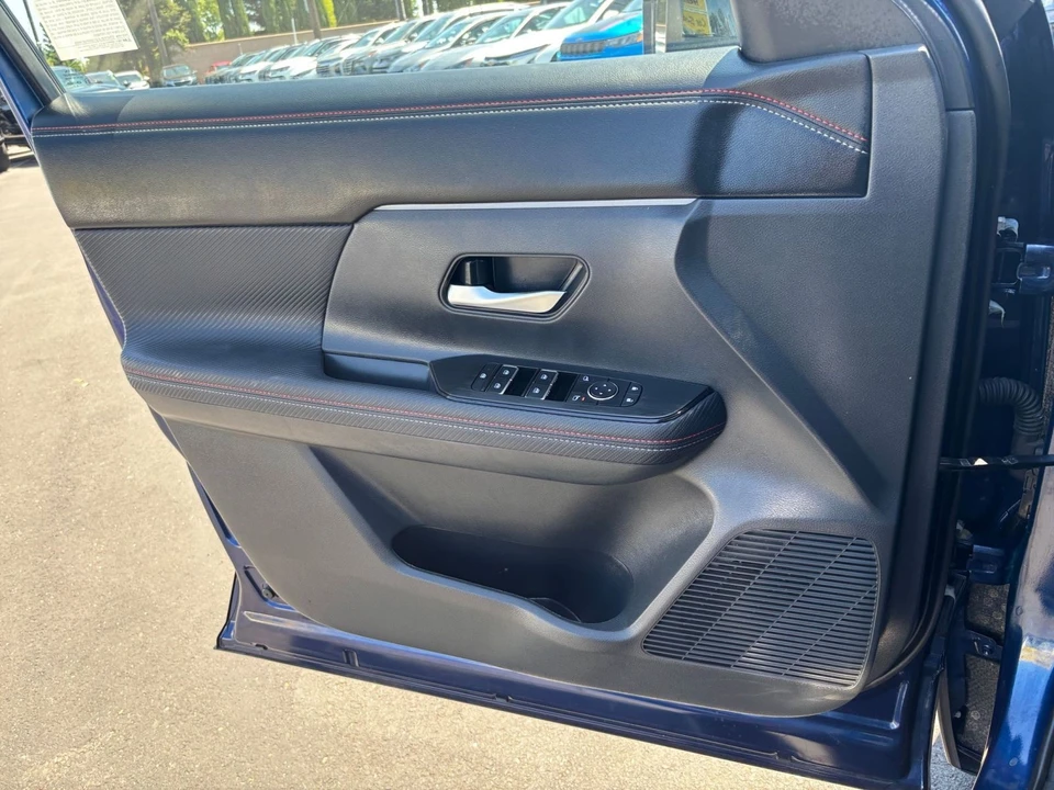 2026 Nissan Kicks - Image 20 of 31