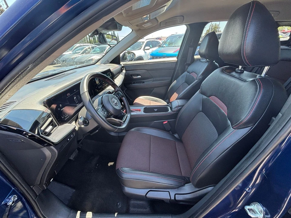 2026 Nissan Kicks - Image 27 of 31