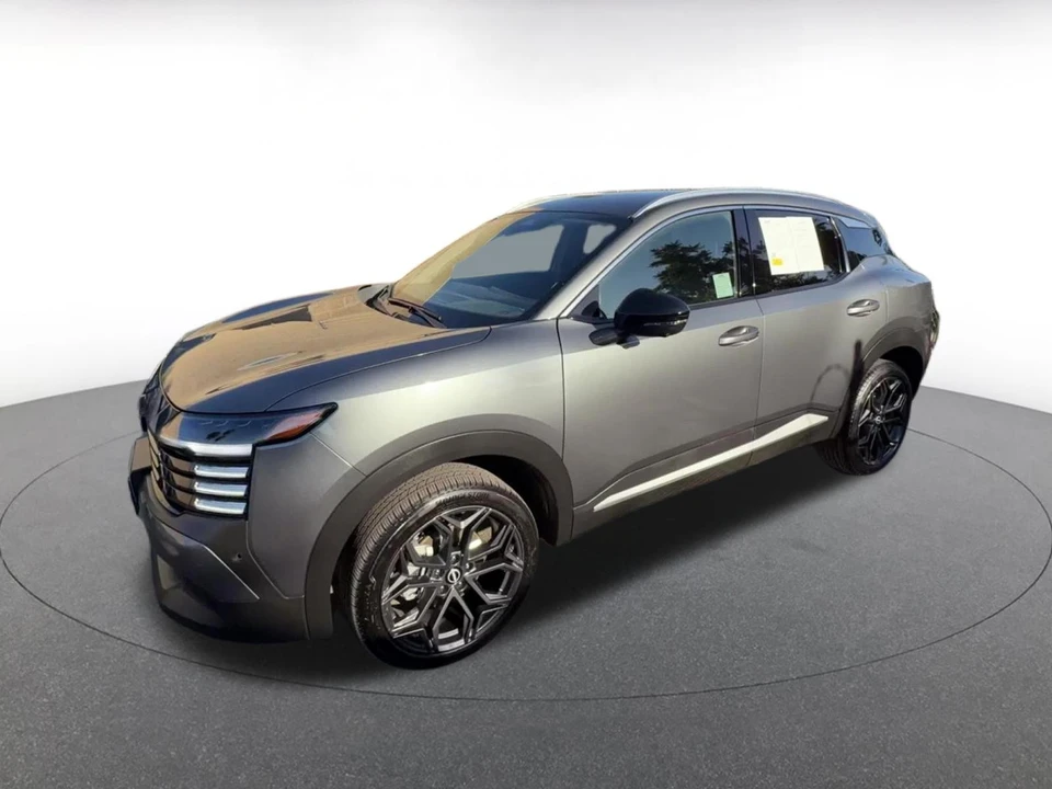 2026 Nissan Kicks - Image 9 of 31