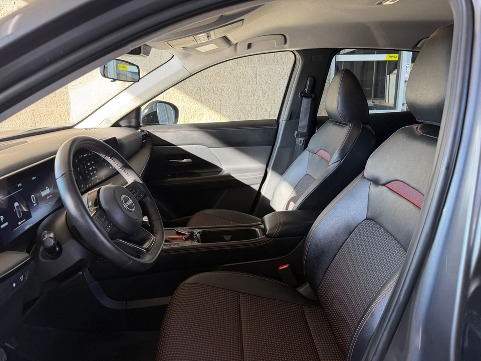 2026 Nissan Kicks - Image 25 of 31