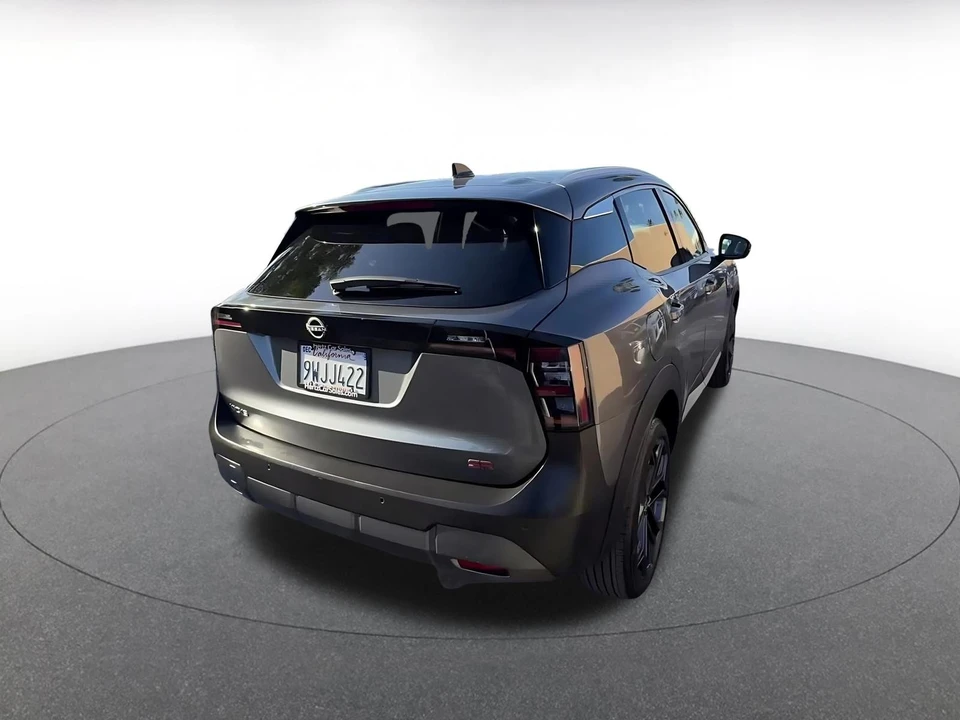2026 Nissan Kicks - Image 16 of 31