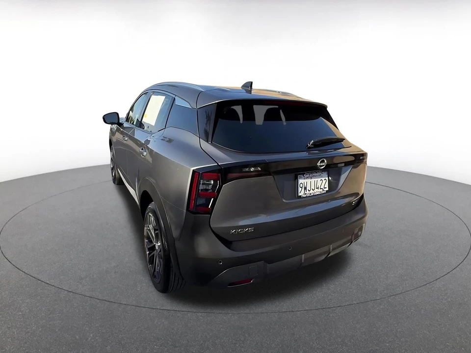 2026 Nissan Kicks - Image 13 of 31