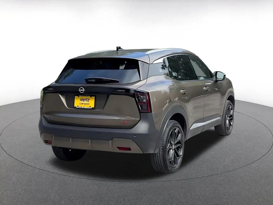 2026 Nissan Kicks - Image 15 of 31