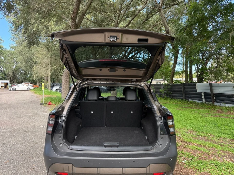 2026 Nissan Kicks - Image 29 of 31