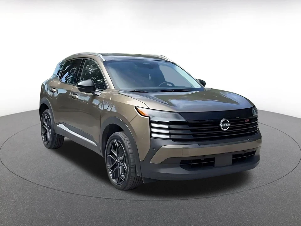 2026 Nissan Kicks - Image 3 of 31
