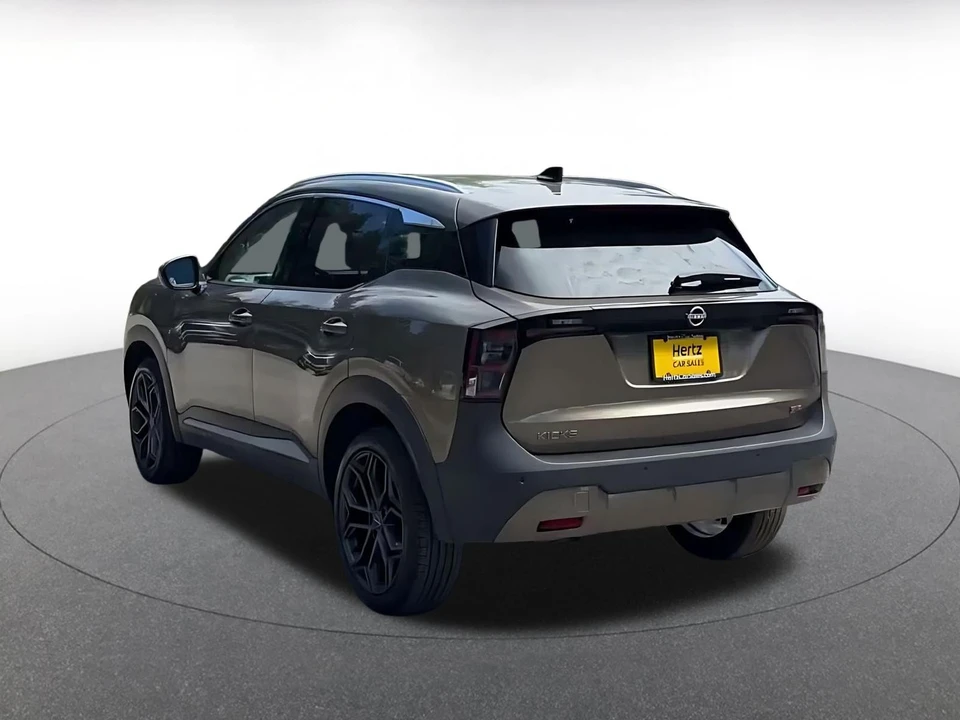 2026 Nissan Kicks - Image 12 of 31