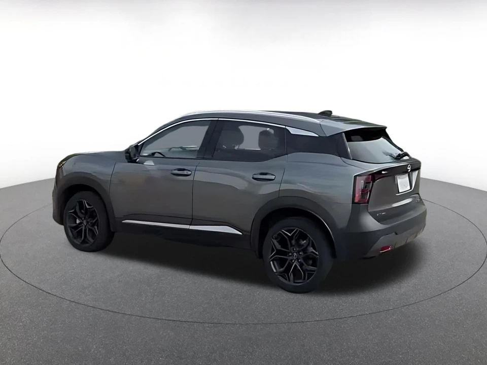 2026 Nissan Kicks - Image 4 of 31