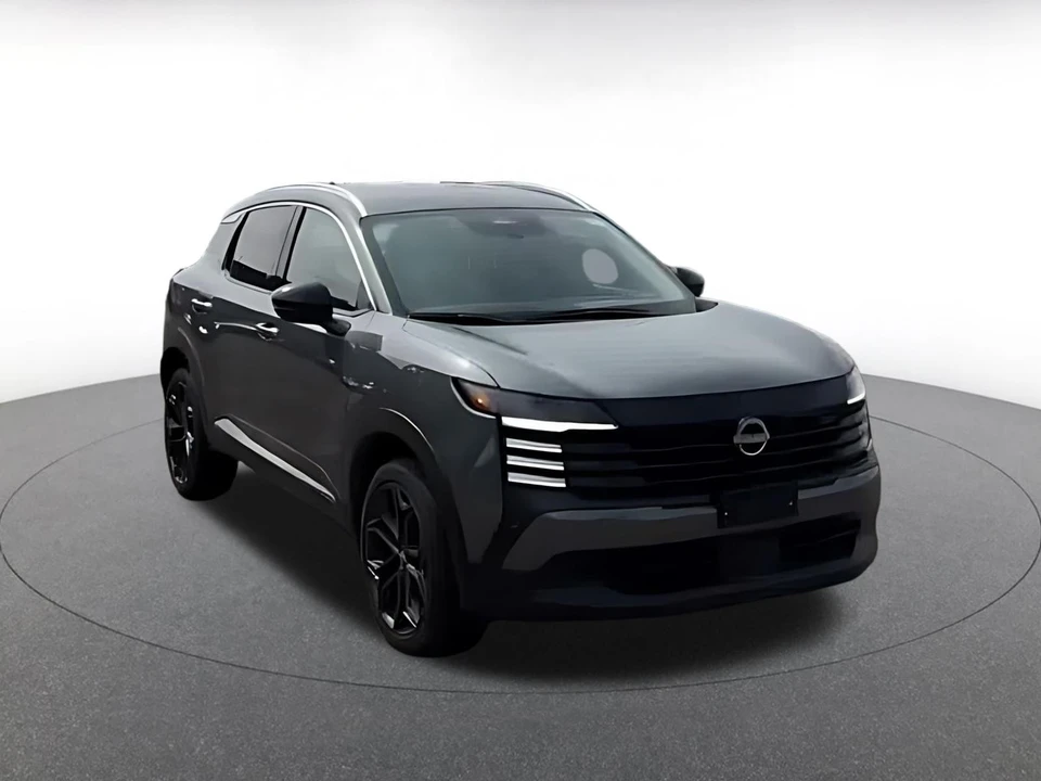 2026 Nissan Kicks - Image 3 of 31