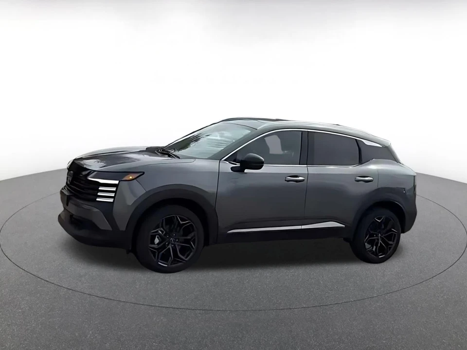 2026 Nissan Kicks - Image 9 of 31