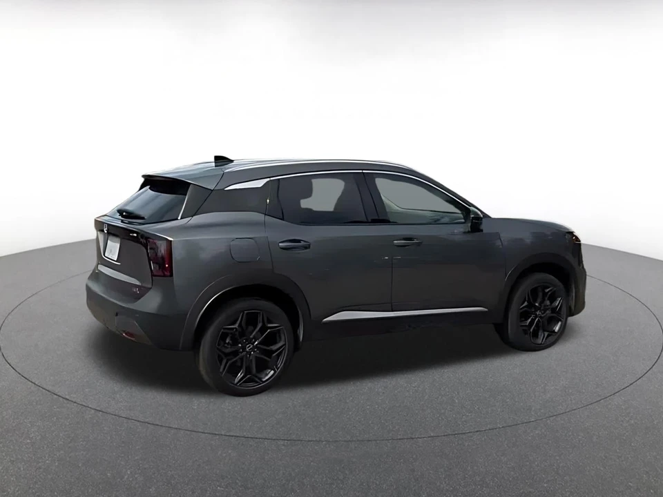 2026 Nissan Kicks - Image 12 of 31