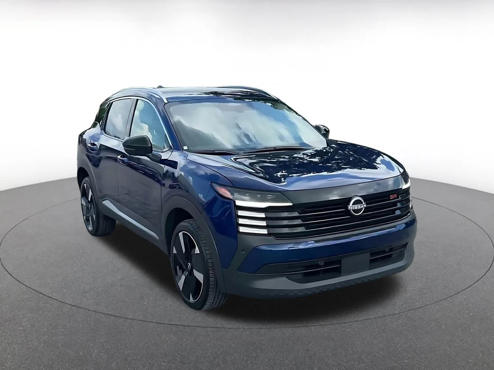2026 Nissan Kicks - Image 3 of 31
