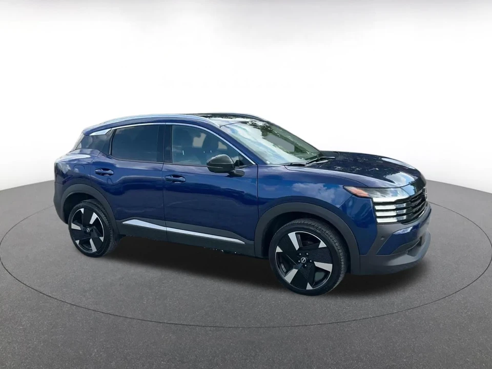 2026 Nissan Kicks - Image 2 of 31