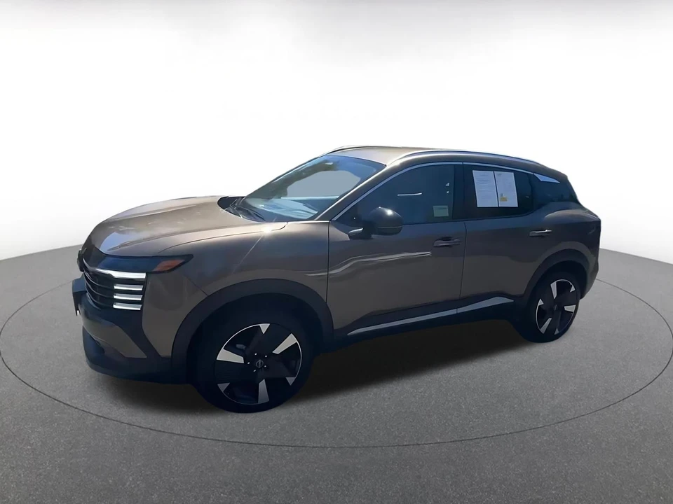 2026 Nissan Kicks - Image 9 of 31