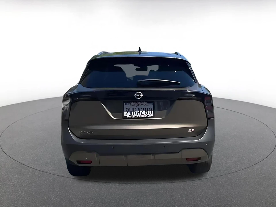 2026 Nissan Kicks - Image 14 of 31