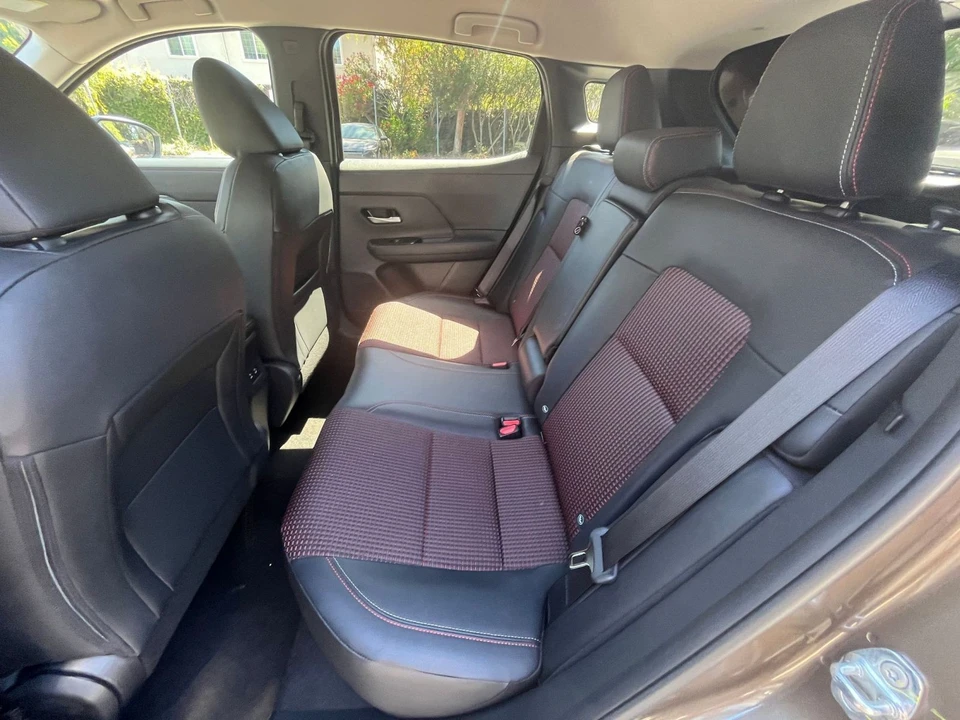 2026 Nissan Kicks - Image 26 of 31